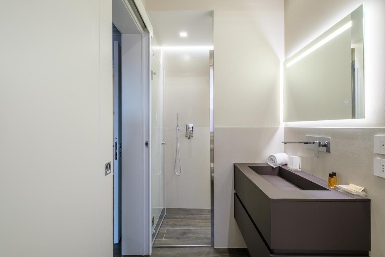 Golden Suite By Studio Vita Bolonia Exterior foto